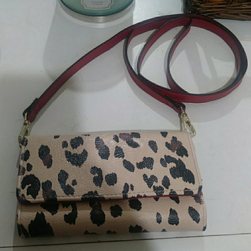 Cheetah Print Crossbody